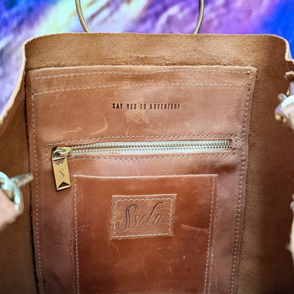 Super 🔥 Deal Sseko Tan Leather Shoulder Bag with Carry Metal Rings 
🤜👜🤛 - Picture 8 of 12